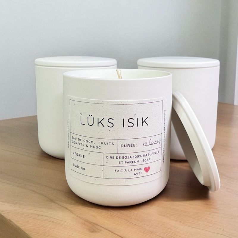 Bougie de soja LÜKS ISIK eau de coco,  fruits confits et musc