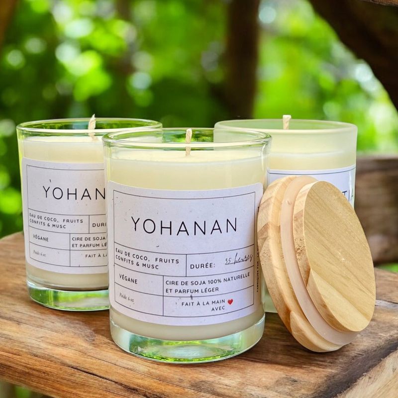 Bougie de soja YOHANAN eau de coco,  fruits confits et musc