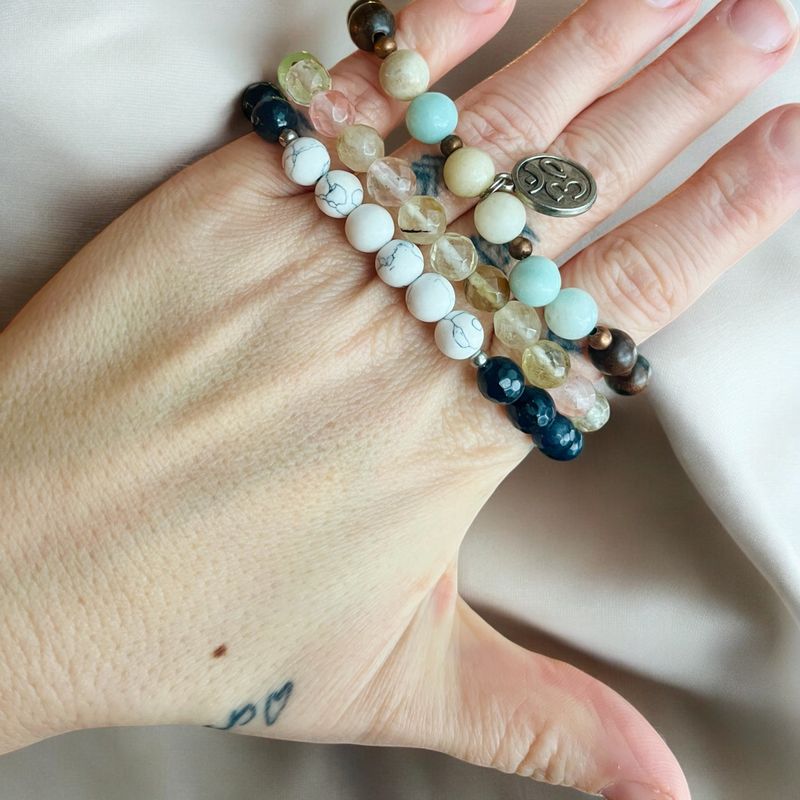 Bracelets (3) mala en bois et howlite