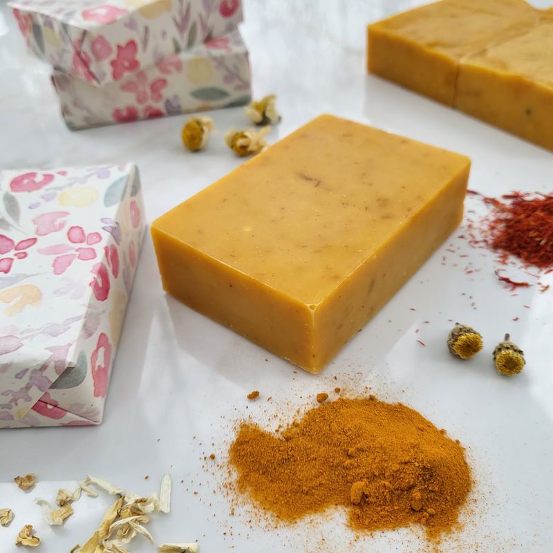Savon artisanale safran-jus de carotte
