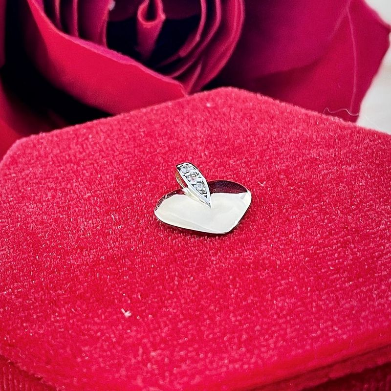 Pendentif Coeur en or jaune ou blanc 10K