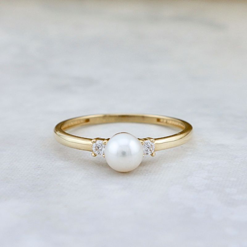 Bague en or 10K et perle
