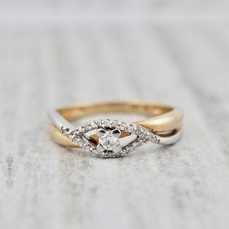 Bague Torsade en or 10K et diamants -  16pts