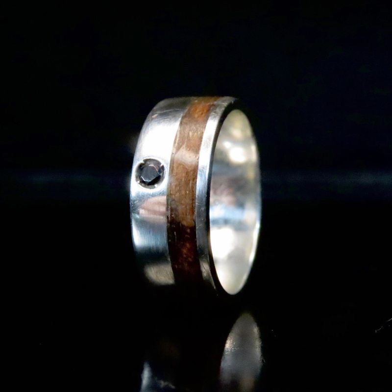 Bague en bois, argent sterling ou or 14K - 18K et saphir noir personnalisée