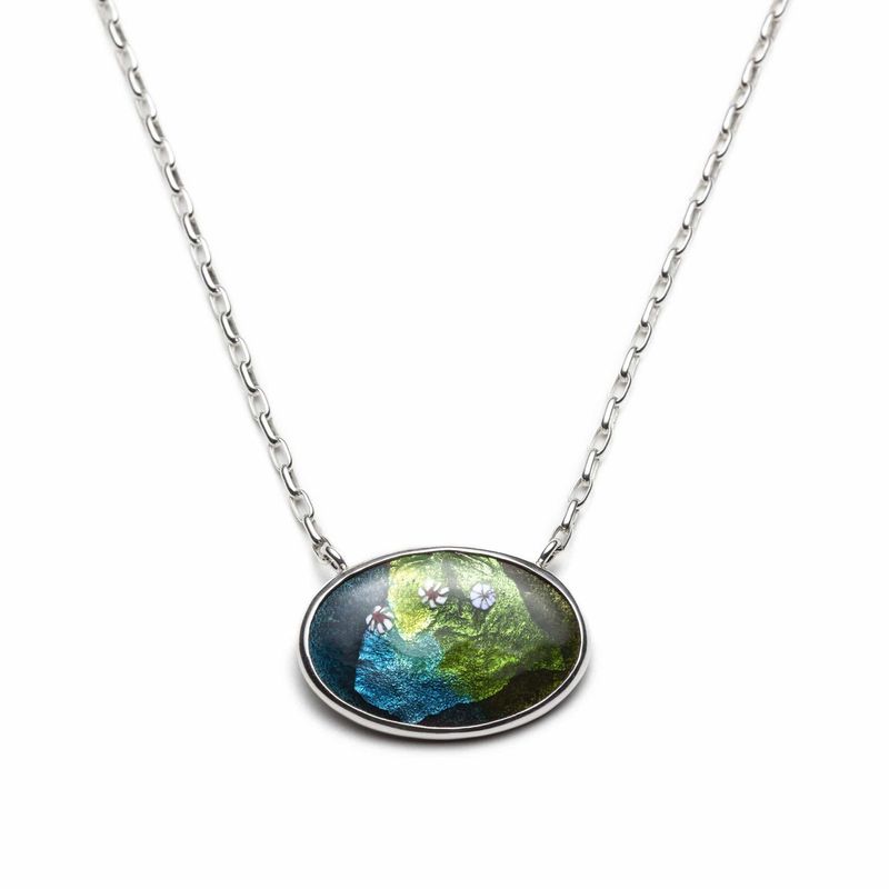 Collier Ovales en argent et émail