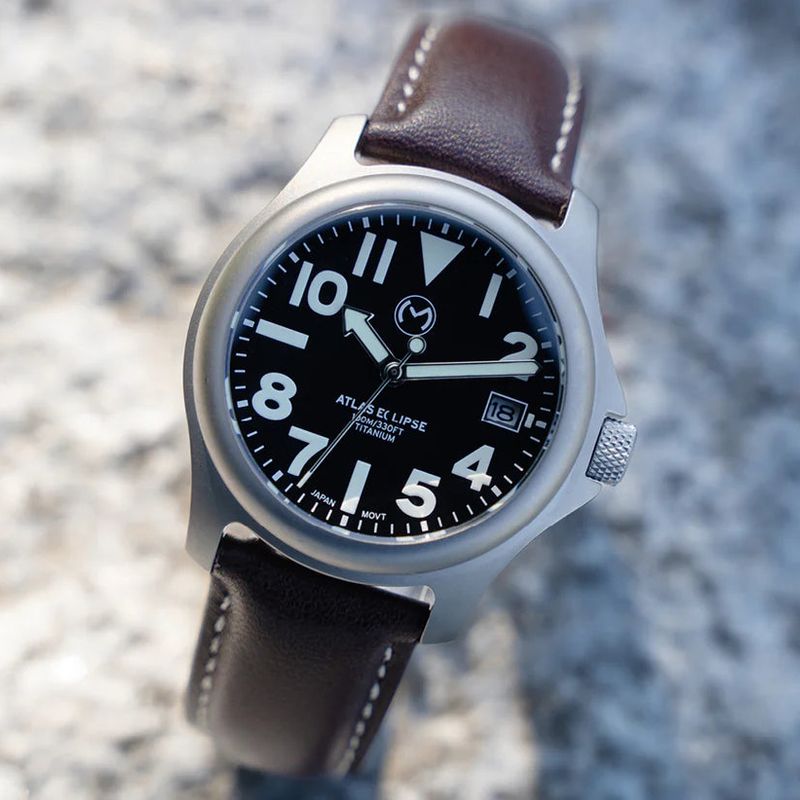 Montre à énergie solaire 38mm Atlas Eclipse