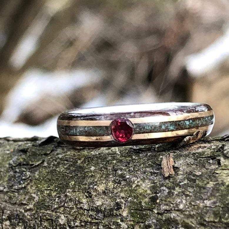 Bague en bois, argent sterling, or 14K et rubis personnalisée
