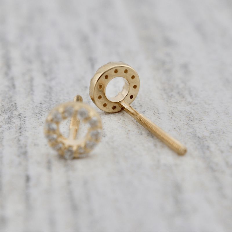 Boucles d'oreilles Cercles en or 10K et moissanites