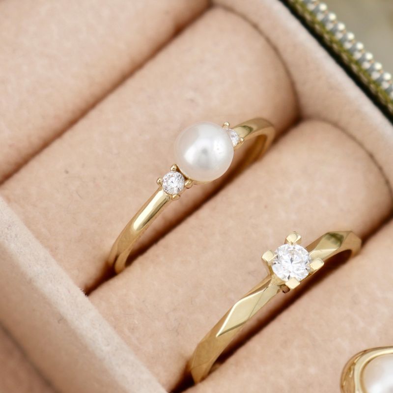 Bague en or 10K et perle