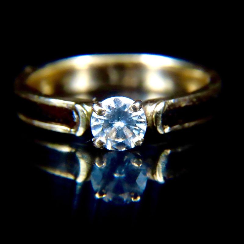 Bague Solitaire en bois, or 14K - 18K et moissanite personnalisée