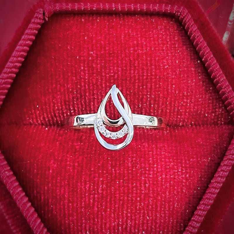 Bague La Goutte en or jaune et blanc 10K