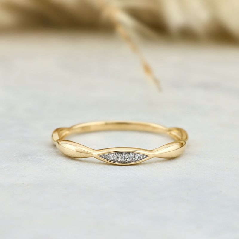 Bague en or 10K et diamants