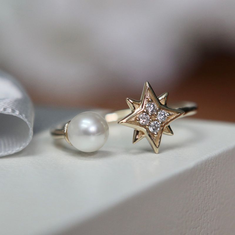 Bague Étoile du Nord en or 10K, perle et moissanites