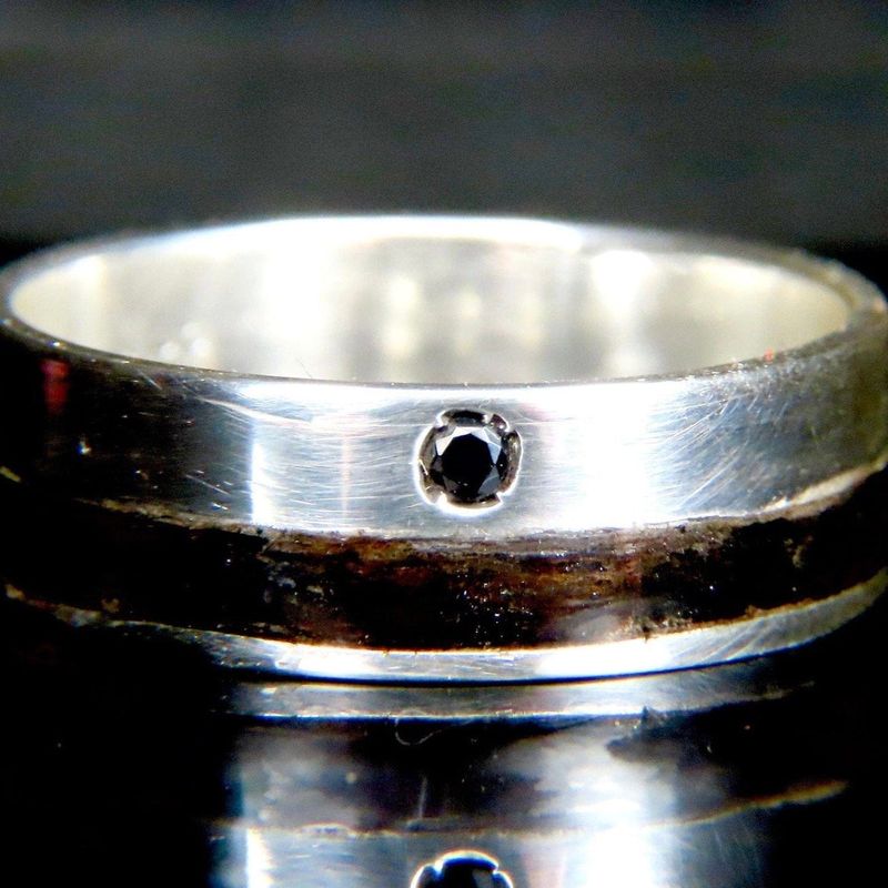 Bague en bois, argent sterling ou or 14K - 18K et saphir noir personnalisée