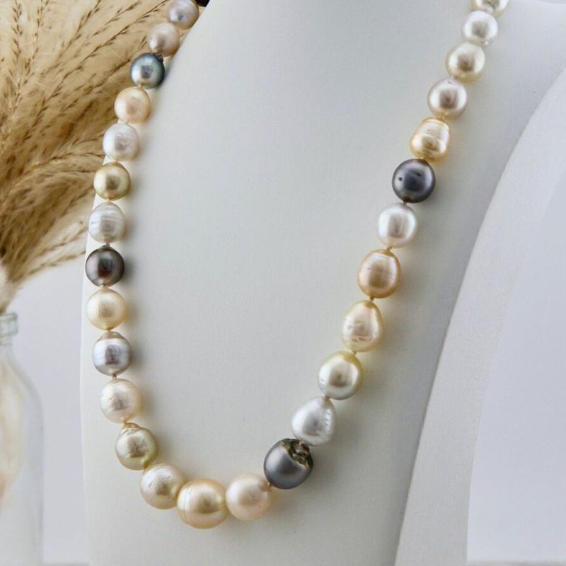 Collier de perles de Tahiti baroques 9-12MM et or 14K