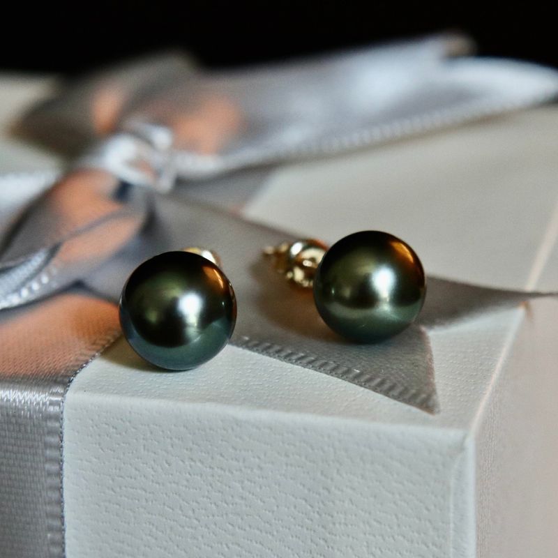 Boucles d’oreilles perles de Tahiti et or 14K