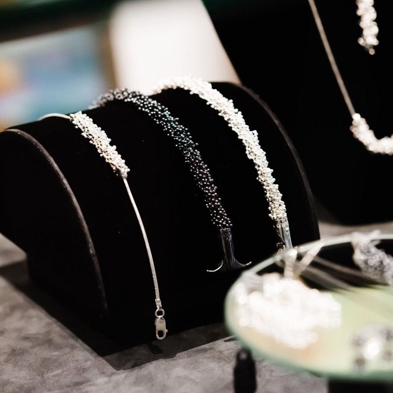 Bracelet avec un pouce de ShikShok en argent