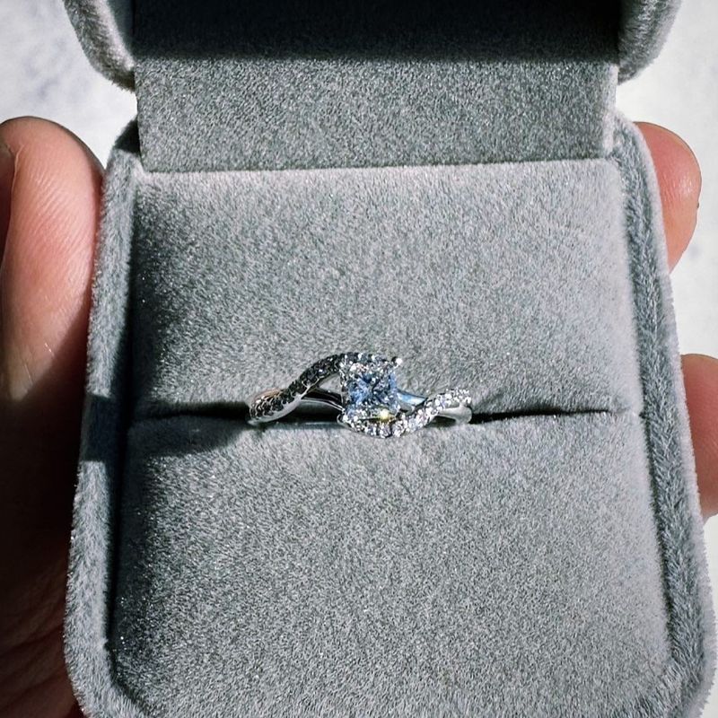 Bague Princesse en or 14K et diamants