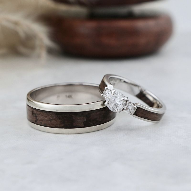 Bague Trinité en bois, or 14K - 18K et moissanite personnalisée