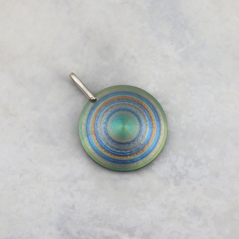 Pendentif en argent sterling et titane