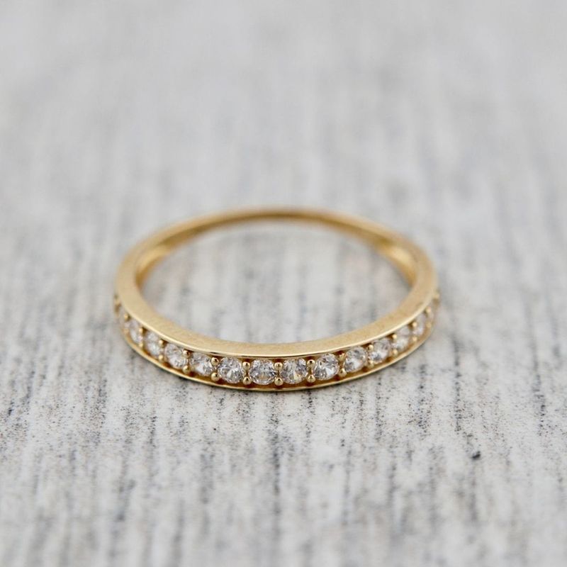 Bague semi-éternité en or 10K