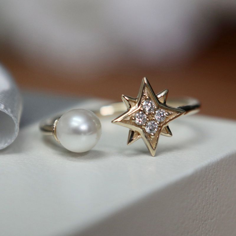 Bague Étoile du Nord en or 10K, perle et moissanites