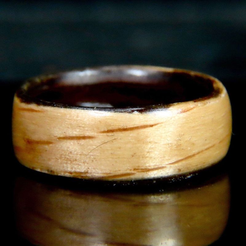 Bague en bois personnalisée