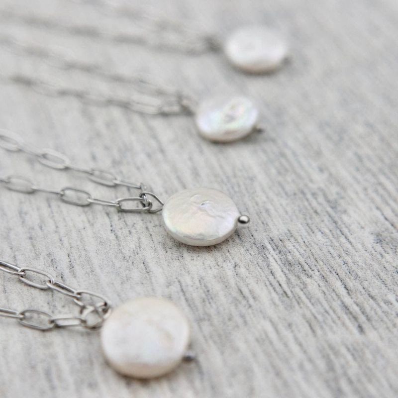 Collier Pleine Lune en acier et perle