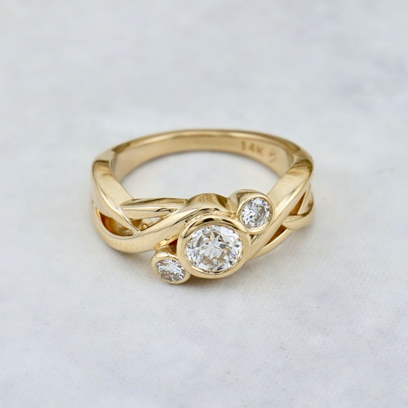 Bague Torsade en or 14K - 18K ou platine et diamants