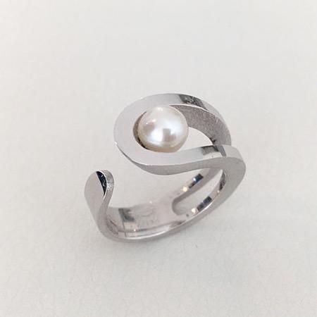 Bague en argent sterling et perle