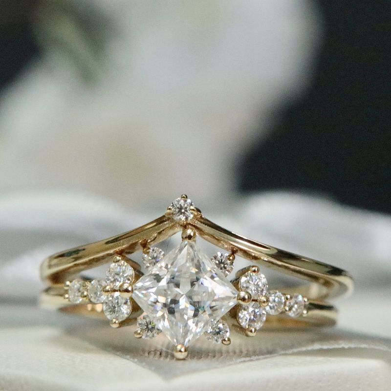 Bagues Ensemble d'alliances Princesse en or 10K et moissanites