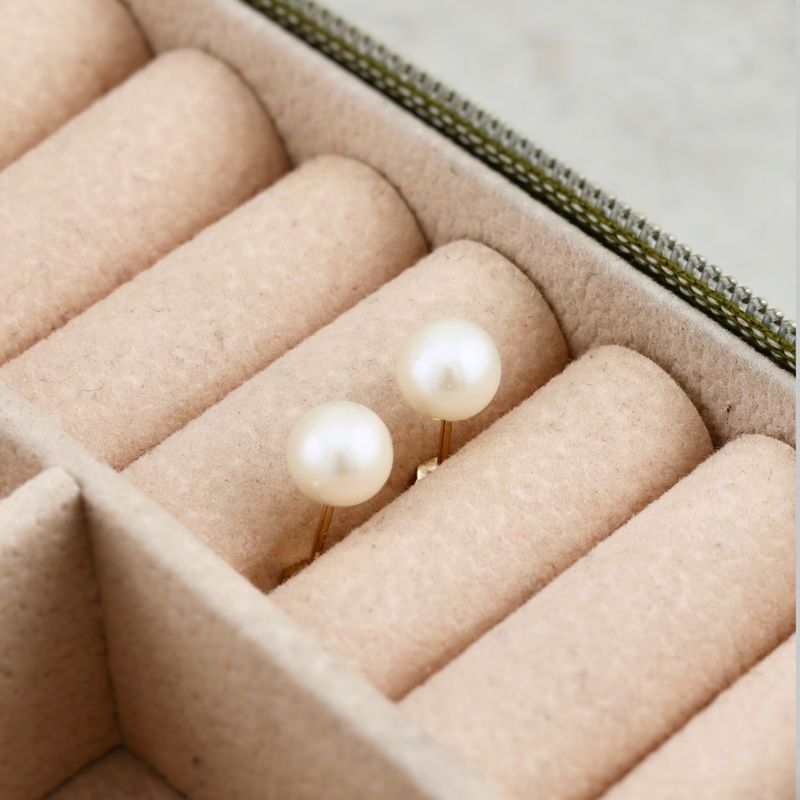 Boucles d'oreilles Perles d’eau douce 6mm sur or jaune 14K