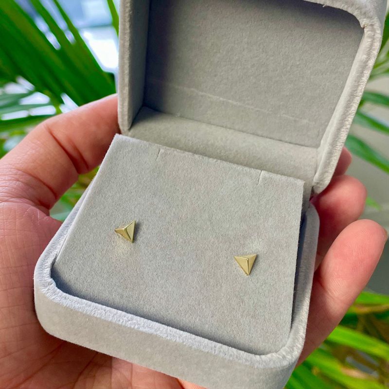 Boucles d'oreilles Pyramides en or jaune 10K