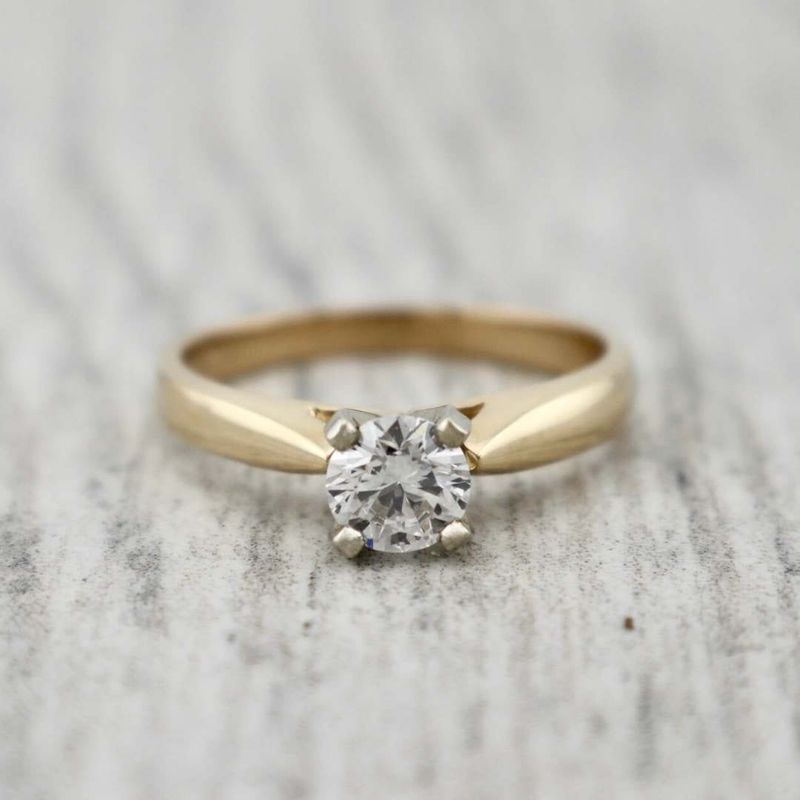 Bague solitaire Classique en or 14K -18K ou platine et diamant 0,5 ct