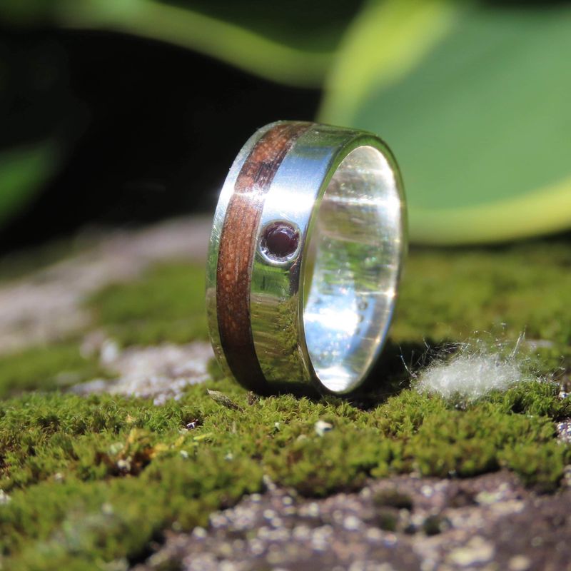Bague en bois, argent sterling ou or 14K - 18K et saphir noir personnalisée