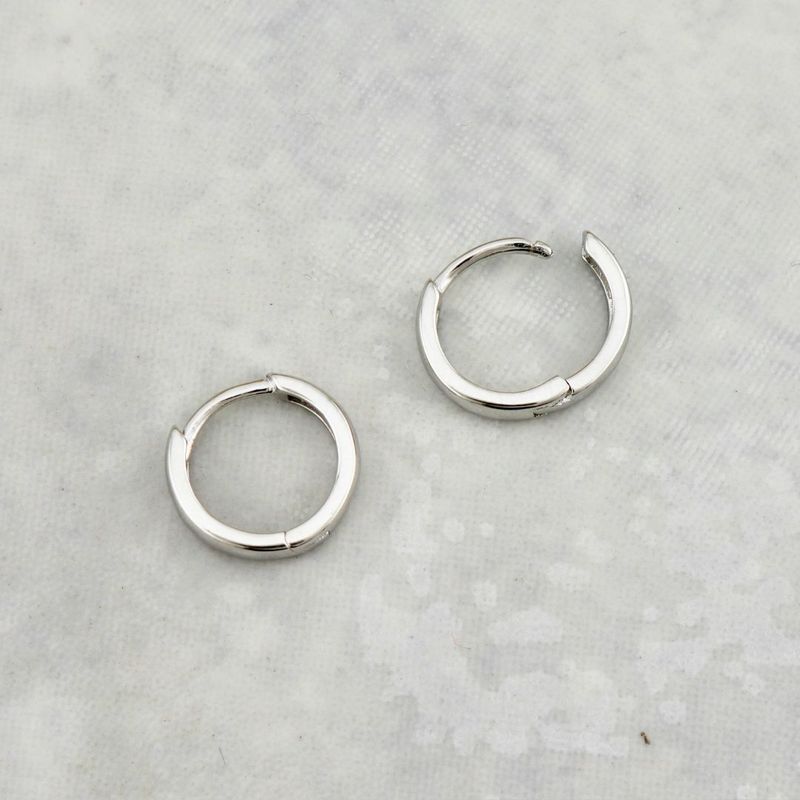 Boucles d'oreilles Huggies Minimalistes en argent sterling