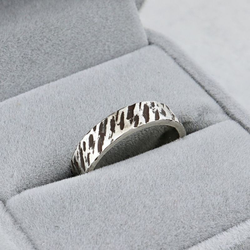 Bague jonc L’écorché en argent sterling