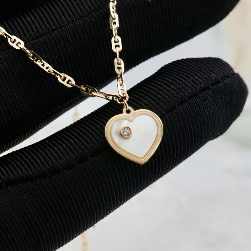 Collier Coeur Nacré en or 10K