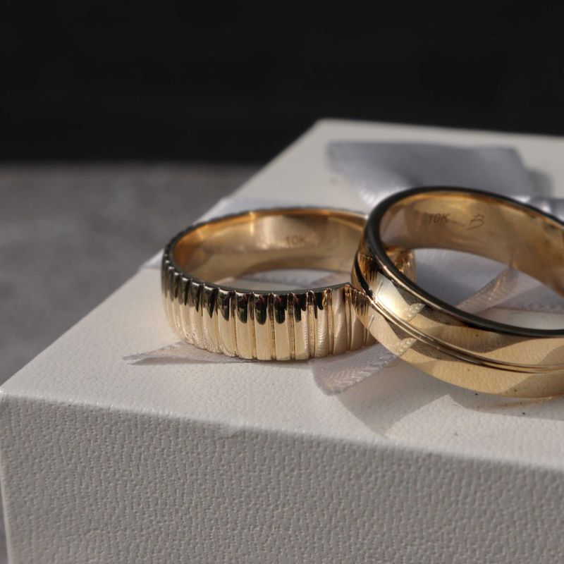 Bague Vertical en or 10K