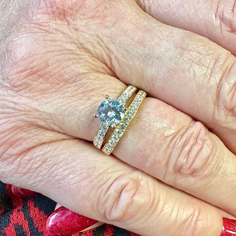 Bague semi-éternité en or 10K