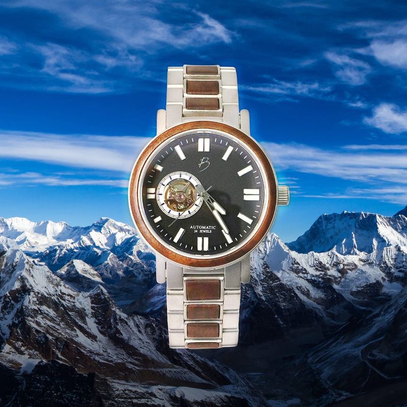 Montre Copernic en bois de noyer