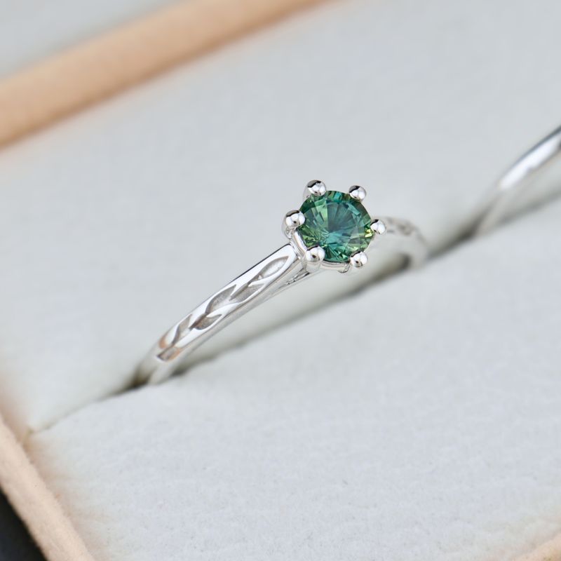 Bagues Ensemble d'alliances en or 14K - 18K ou platine et saphir Bleu - Vert