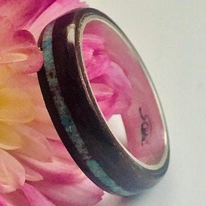 Bague en bois et turquoise personnalisée