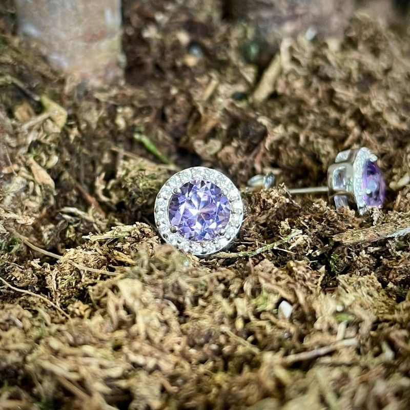 Boucles d'oreilles en argent sterling serties d'améthystes