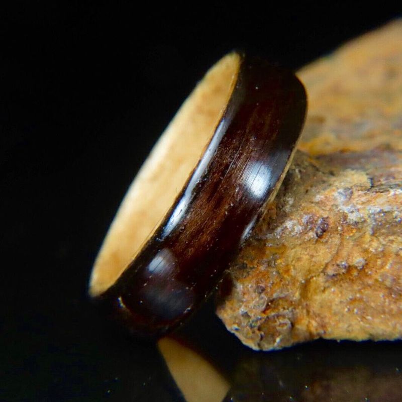 Bague en bois personnalisée
