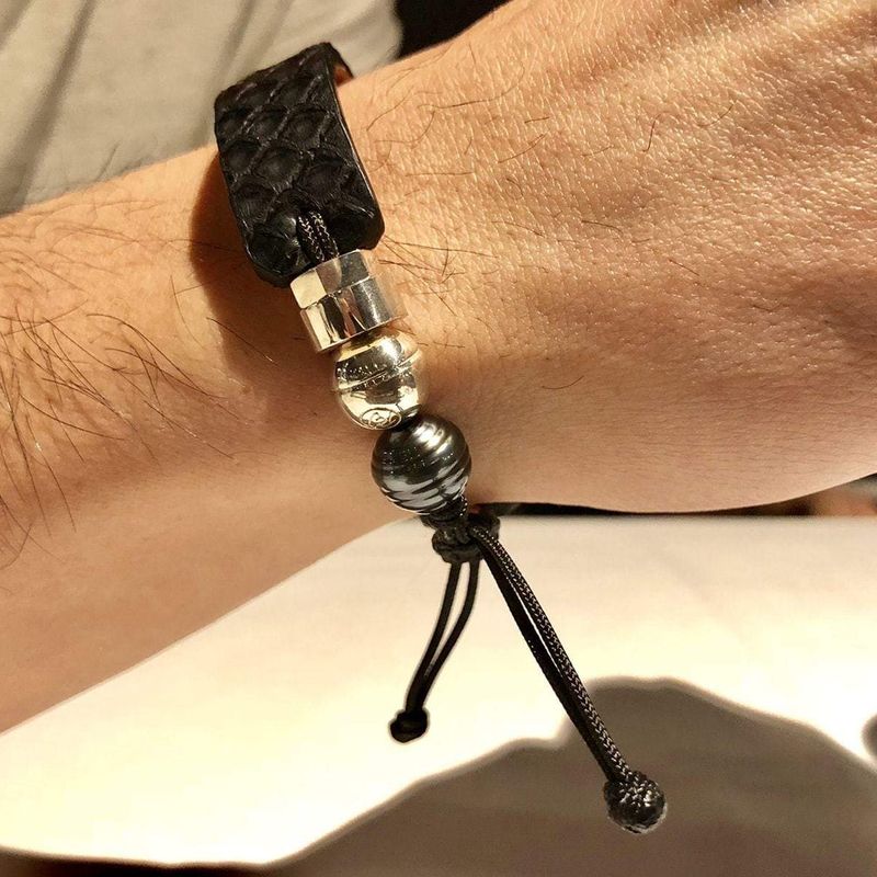 Bracelet en cuir de crocodile, perle de Tahiti  et argent sterling