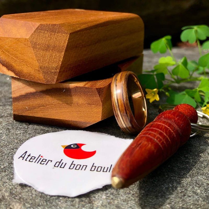 Bague en bois et or 14K & 18K personnalisée