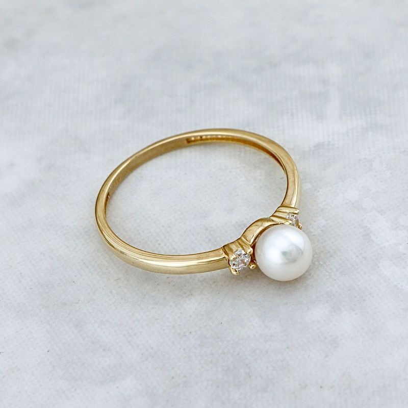 Bague en or 10K et perle