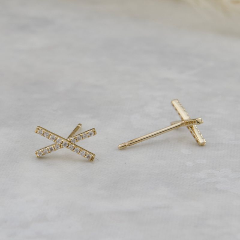Boucles d'oreilles X en or 14K et moissanite