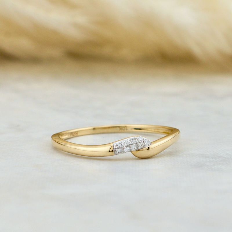 Bague en or 10K et diamants